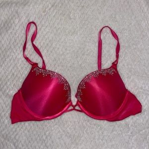 VS Bombshell Plunge Push Up Bra